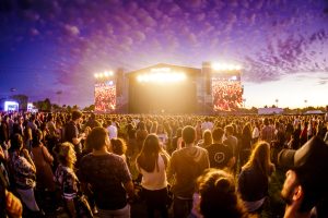 LOLLA AR2019 0329 191231 6165 MRT