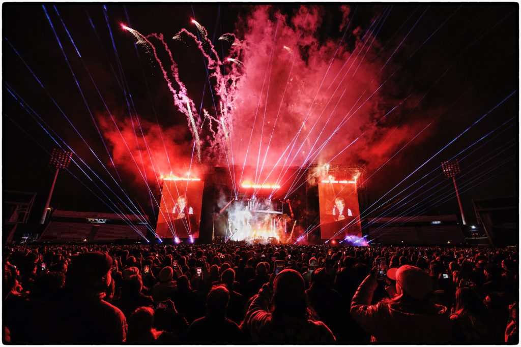 ¡Paul McCartney empezó su gira sudamericana y falta cada vez menos para sus shows en Argentina! #UrbanaPlay, radio oficial de tus mejores momentos 1 image1