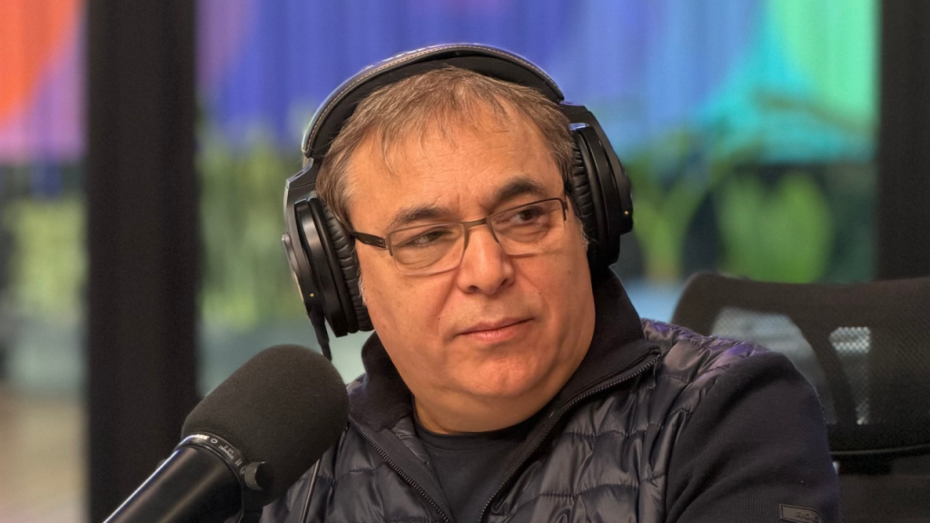 «No hay que subestimar a las pequeñas alegrías»: GABRIEL ROLÓN TEMPLATE PERROS 2026 99